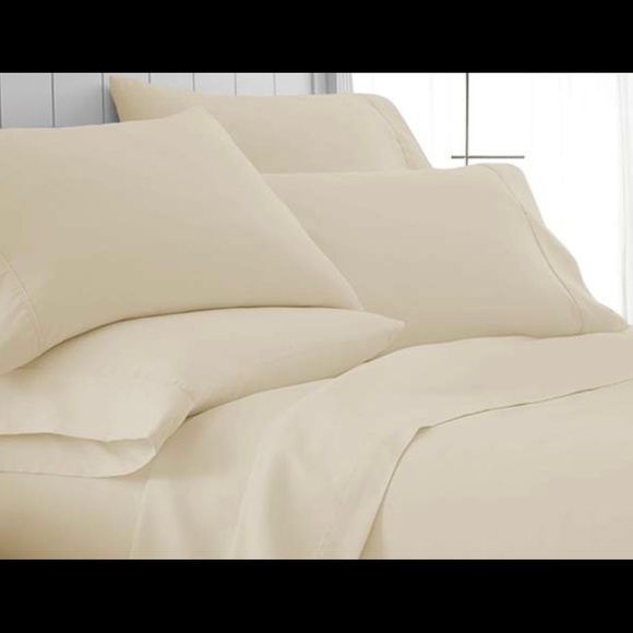 Bamboo Fiber California King Cream Colored Sheet Set. NWOT - Picture 2 of 2